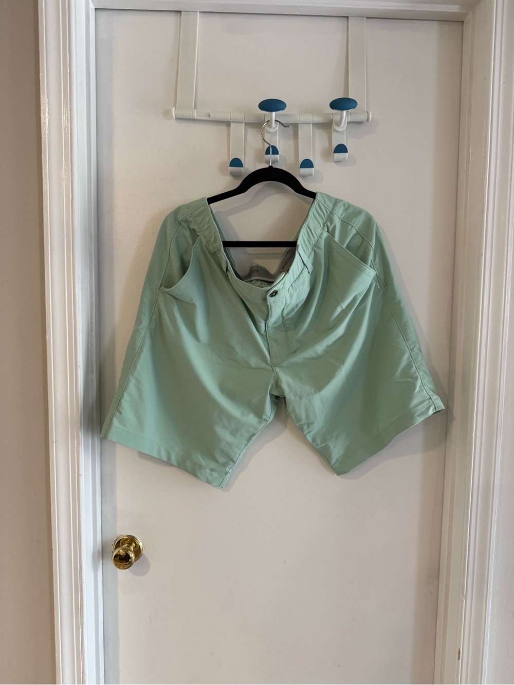 Under Armour Light Mint Green Golf Shorts 40